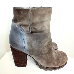 SAM EDELMAN SUEDE BOOTIES
